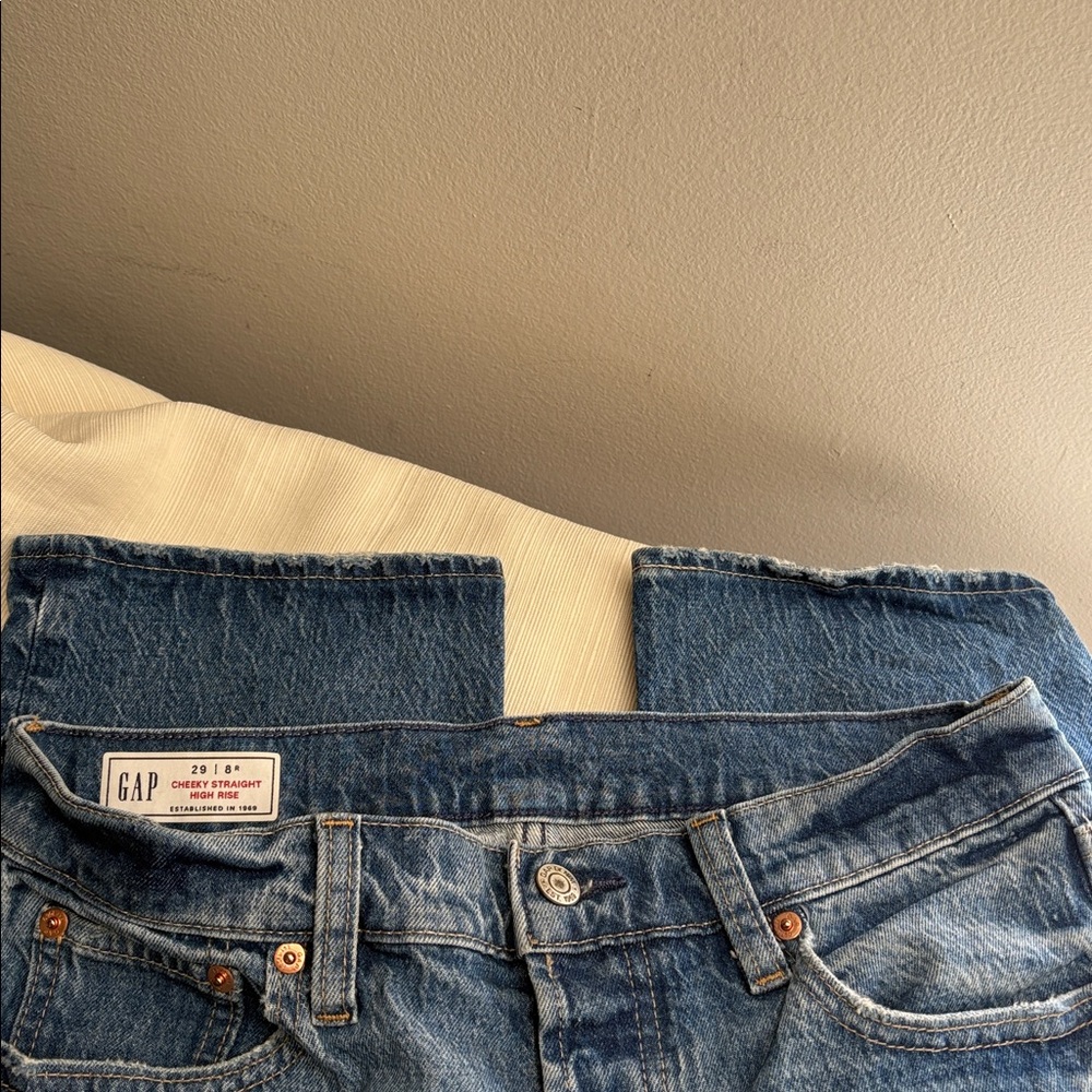 GAP Cheeky Straight High Rise Size 29/8R medium blue jeans - Picture 10 of 14